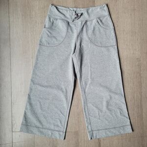 Lululemon Still Crop In Heather Gray Size 4